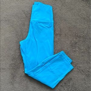 BuffBunny Live Capris